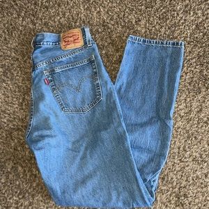 Levi mom jeans
